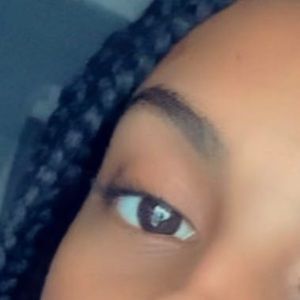 Meet your Posher, Eneida